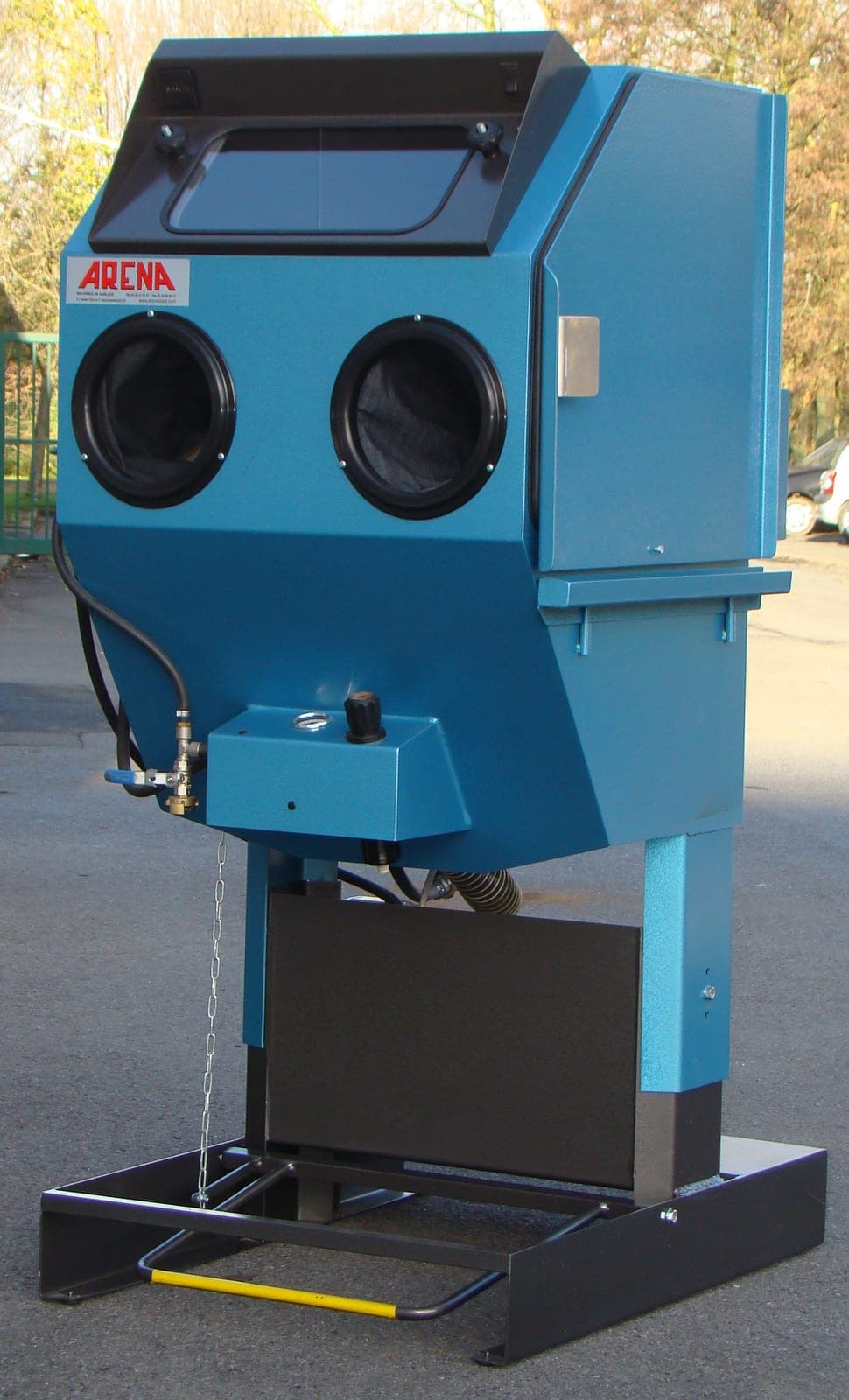 Cabine de sablage industrielle fermée, modèle Arena